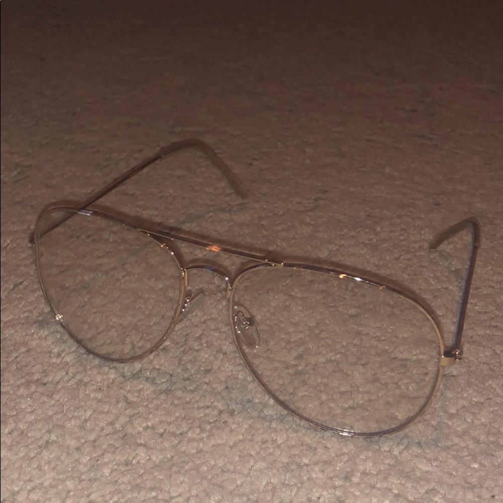 All 7 sunglasses! - Picture 2 of 8
